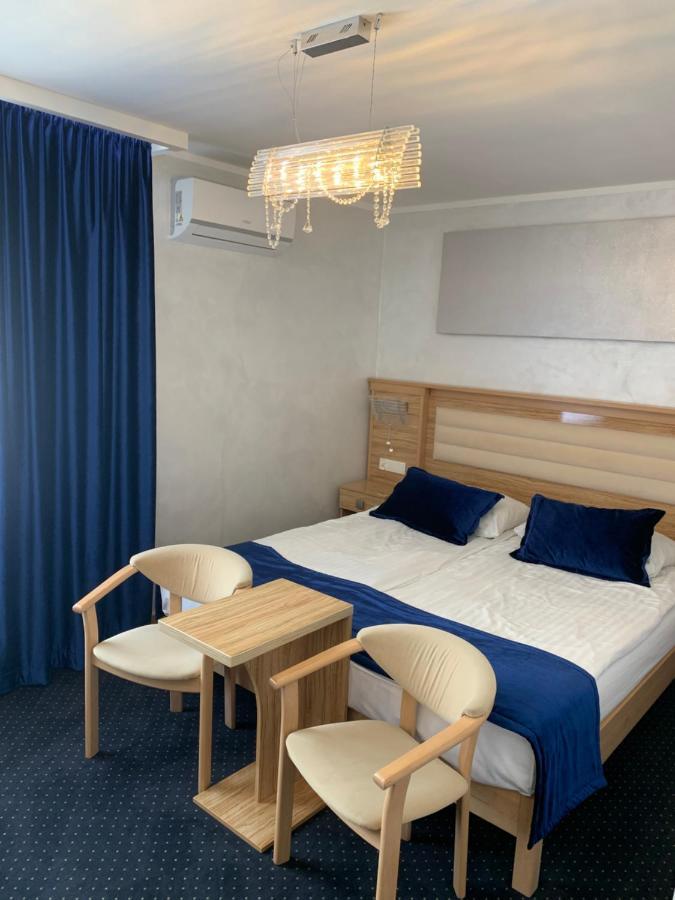 Hotel Diament I Brylant Rawicz Exterior foto