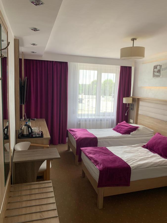 Hotel Diament I Brylant Rawicz Exterior foto