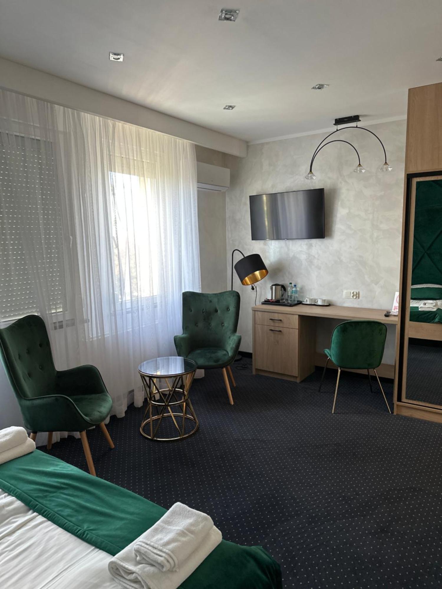 Hotel Diament I Brylant Rawicz Exterior foto